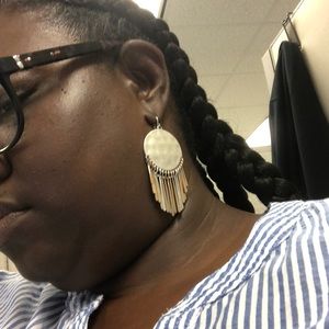 Meet your Posher, Katrisha